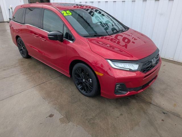used 2025 Honda Odyssey car, priced at $35,917