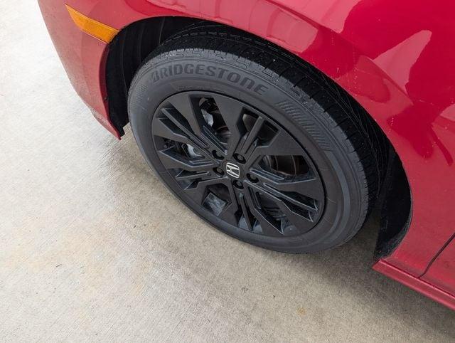 used 2025 Honda Odyssey car, priced at $35,917