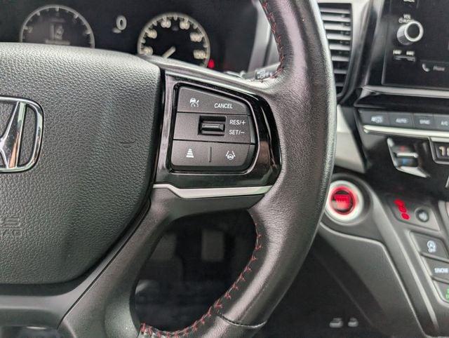 used 2025 Honda Odyssey car, priced at $35,917