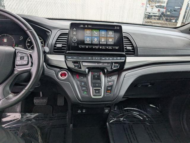 used 2025 Honda Odyssey car, priced at $35,917