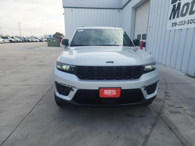 new 2025 Jeep Grand Cherokee car, priced at $41,102