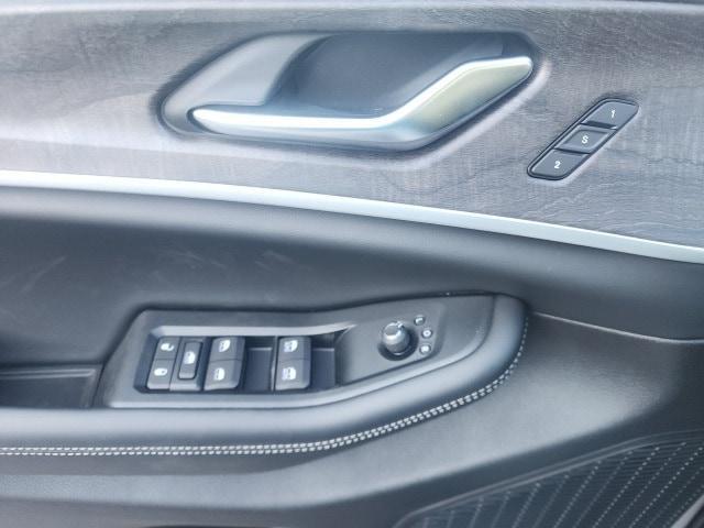 new 2025 Jeep Grand Cherokee car, priced at $41,102