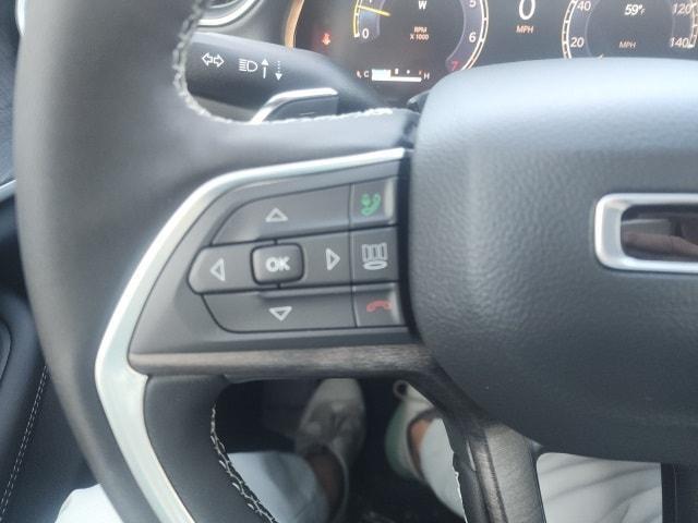 new 2025 Jeep Grand Cherokee car, priced at $41,102