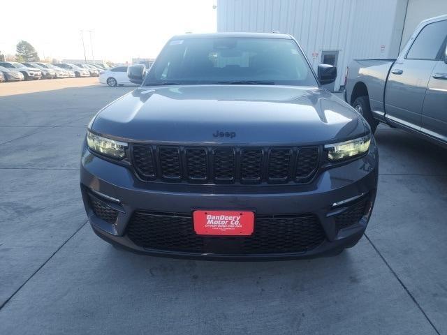 new 2025 Jeep Grand Cherokee car, priced at $41,102