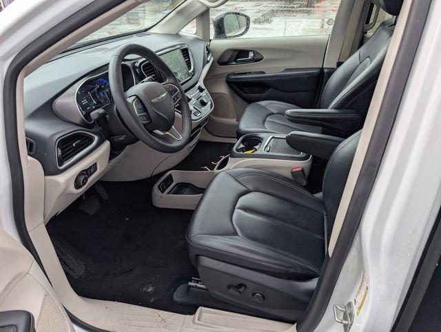 used 2024 Chrysler Pacifica car, priced at $28,365