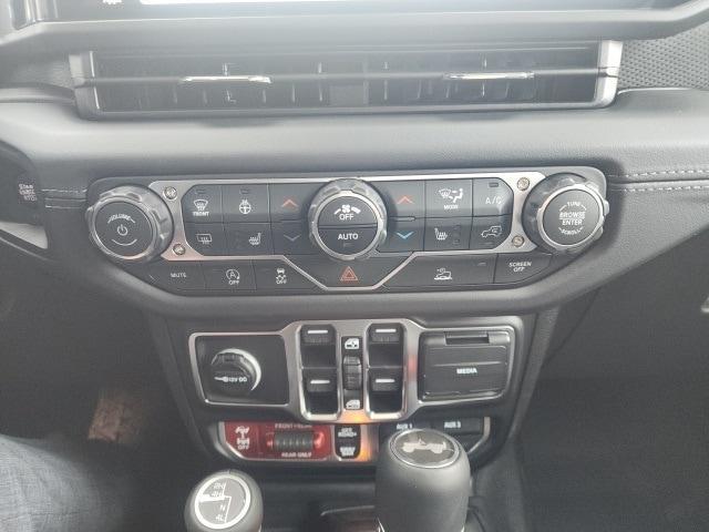 new 2026 Jeep Wrangler car, priced at $58,417