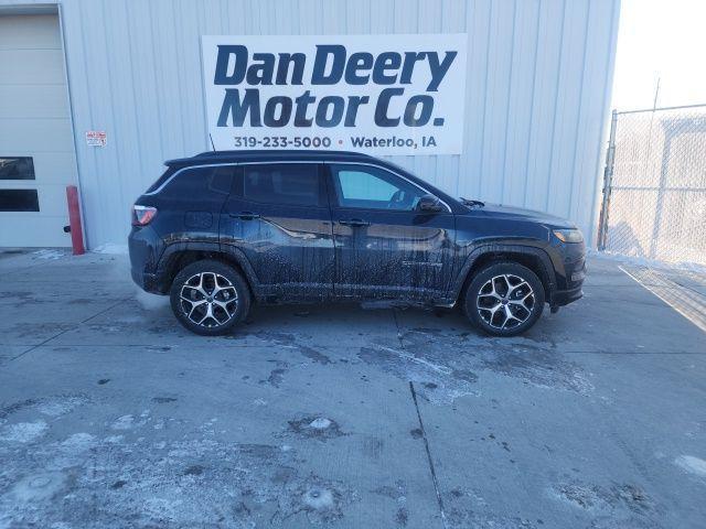 new 2026 Jeep Compass car, priced at $33,011