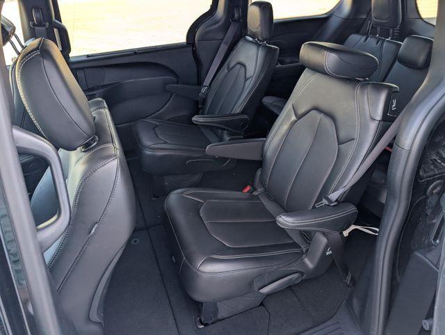 used 2025 Chrysler Pacifica car, priced at $33,395