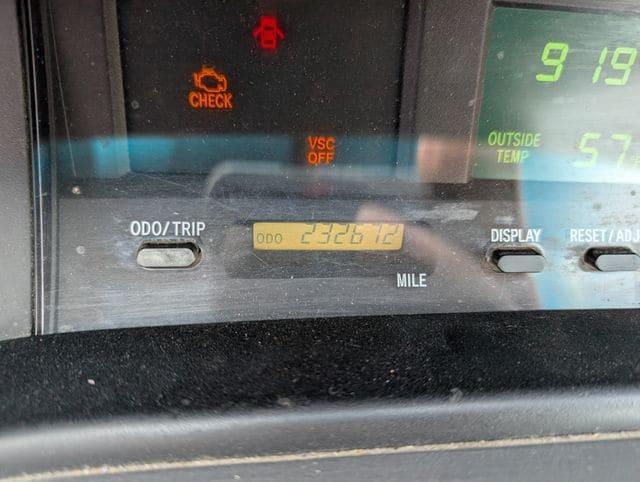 used 2000 Toyota Avalon car, priced at $4,415