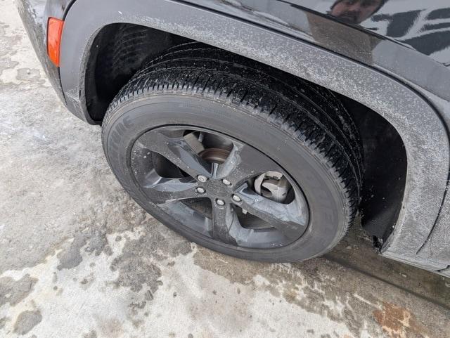 used 2023 Jeep Grand Cherokee L car, priced at $30,962