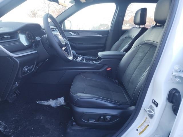 new 2026 Jeep Grand Cherokee car, priced at $45,394