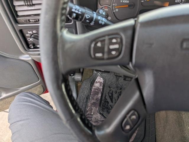 used 2005 GMC Sierra 2500 car, priced at $8,223