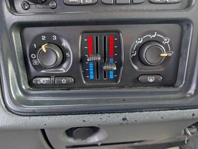 used 2005 GMC Sierra 2500 car, priced at $8,223