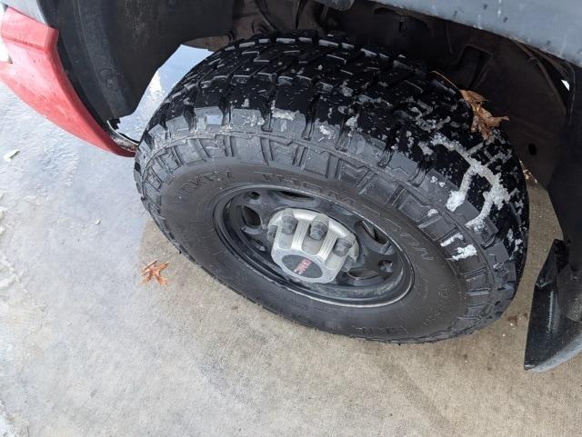 used 2005 GMC Sierra 2500 car, priced at $8,223