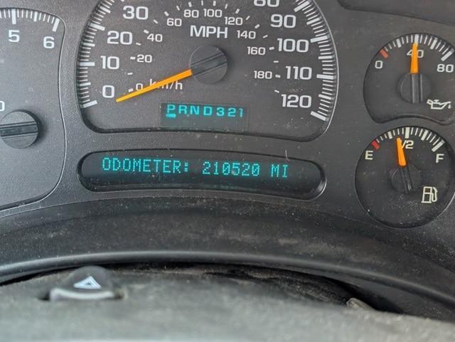 used 2005 GMC Sierra 2500 car, priced at $8,223