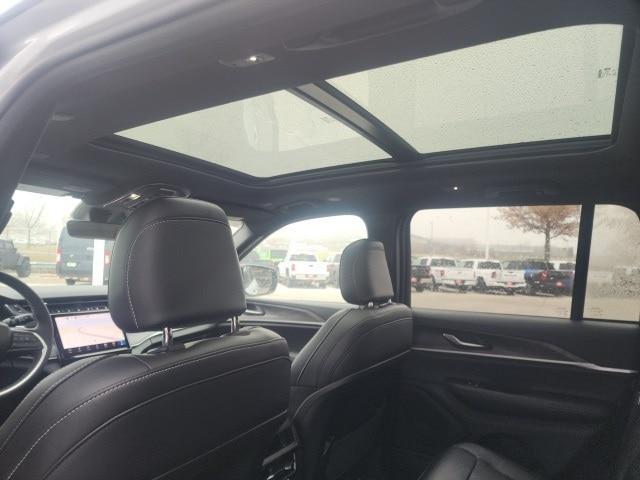 new 2025 Jeep Grand Cherokee car, priced at $44,631