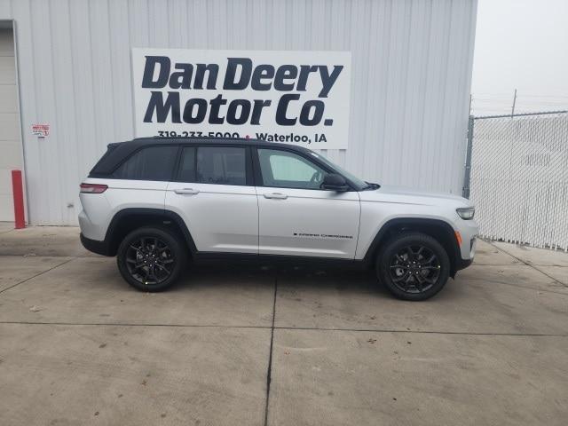 new 2025 Jeep Grand Cherokee car, priced at $44,631