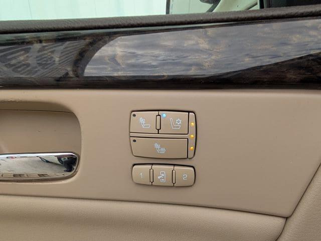 used 2008 Cadillac DTS car, priced at $5,500