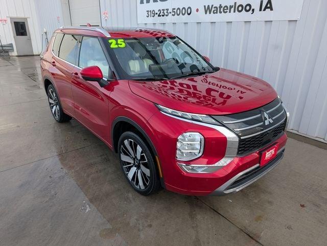 used 2025 Mitsubishi Outlander car, priced at $28,674