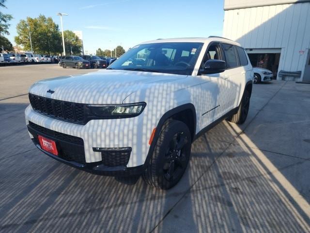 new 2025 Jeep Grand Cherokee L car, priced at $44,940