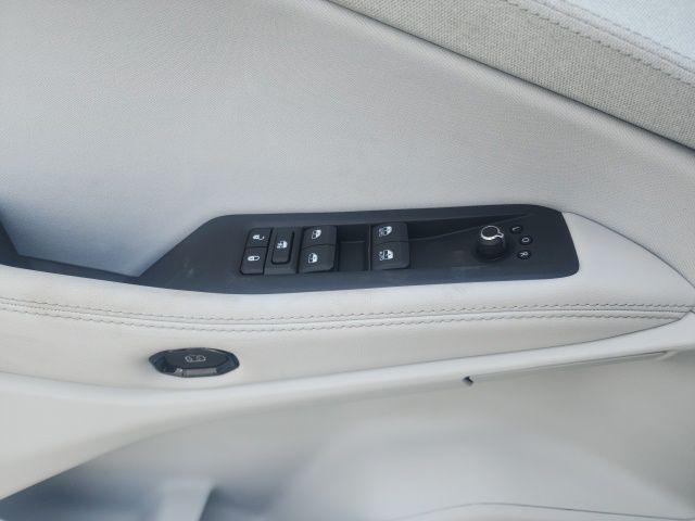 new 2026 Jeep Cherokee car, priced at $36,007