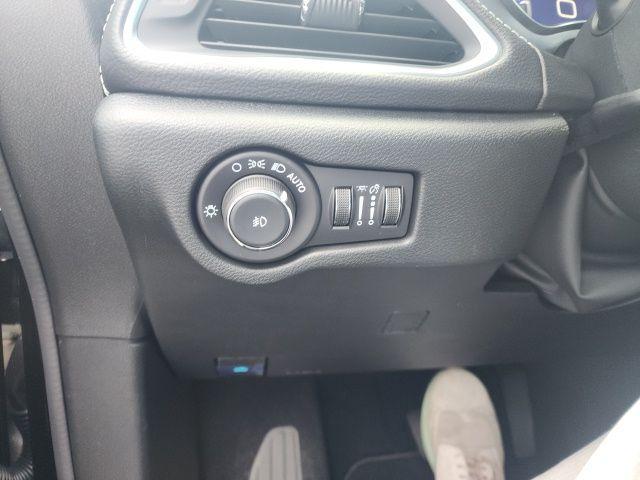 new 2026 Chrysler Pacifica car, priced at $48,426