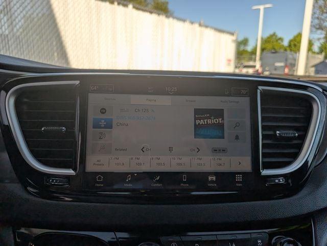 used 2025 Chrysler Pacifica car, priced at $33,200