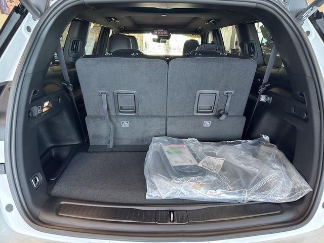 new 2025 Jeep Grand Cherokee L car, priced at $48,228