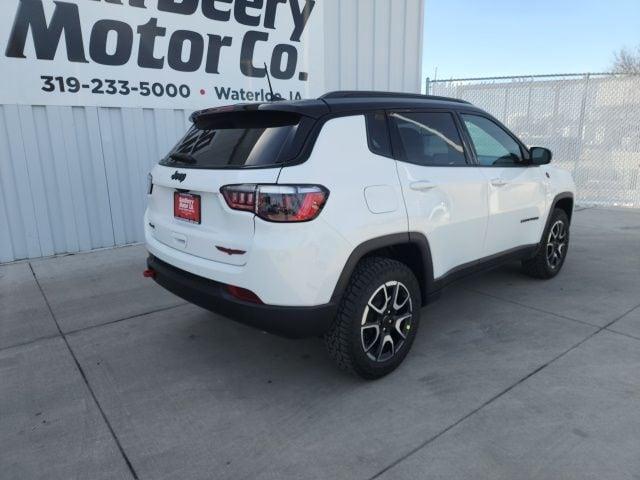 new 2026 Jeep Compass car, priced at $33,511