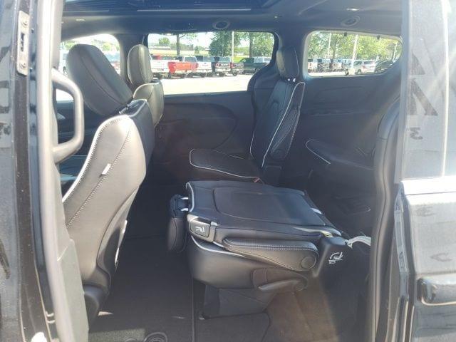 new 2027 Chrysler Pacifica car, priced at $48,290