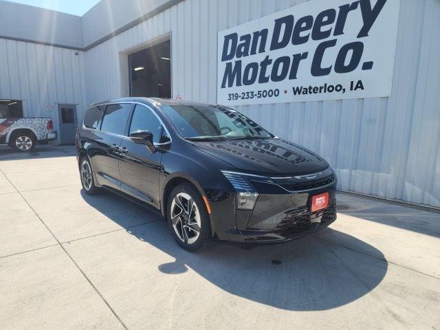 new 2027 Chrysler Pacifica car, priced at $48,290