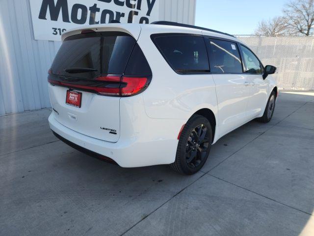 new 2026 Chrysler Pacifica car, priced at $54,388