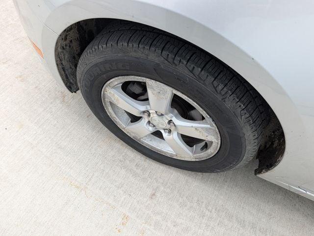 used 2013 Chevrolet Cruze car, priced at $5,800