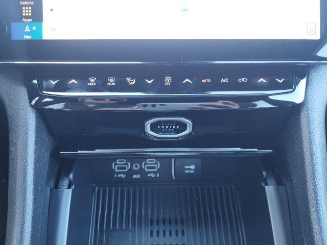 new 2026 Jeep Grand Cherokee car, priced at $51,215