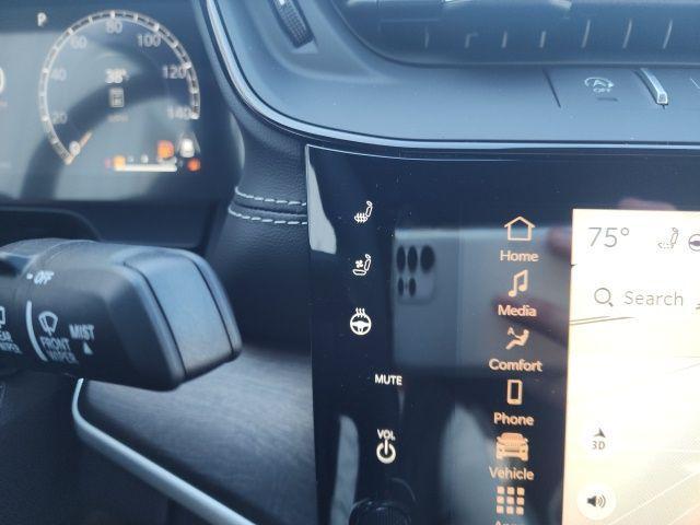 new 2026 Jeep Grand Cherokee car, priced at $51,215