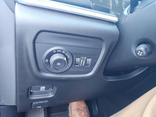 new 2026 Jeep Grand Cherokee car, priced at $51,215