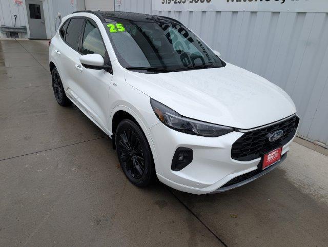 used 2025 Ford Escape car, priced at $30,306