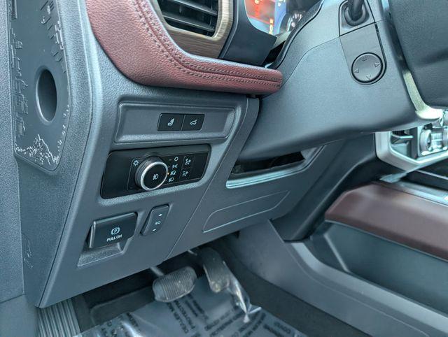 used 2024 Ford Expedition car, priced at $33,249