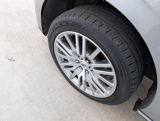 used 2024 Ford Expedition car, priced at $33,249