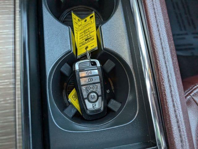 used 2024 Ford Expedition car, priced at $33,249