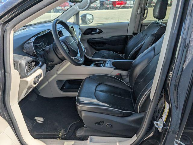 used 2022 Chrysler Pacifica car, priced at $27,125