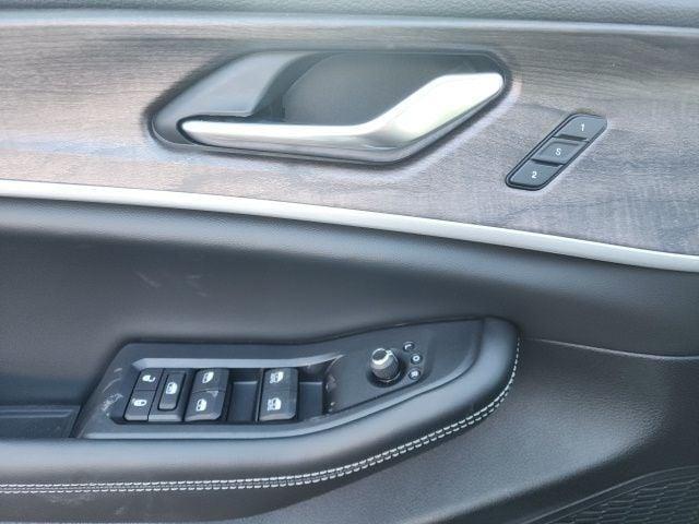 new 2025 Jeep Grand Cherokee car, priced at $42,433