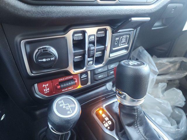 new 2026 Jeep Wrangler car, priced at $48,458