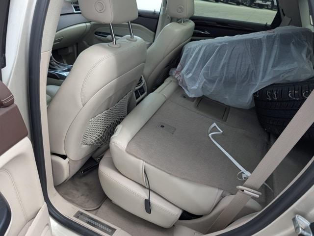 2014 Silver Coast Metallic Cadillac SRX