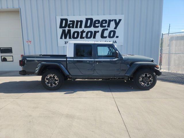 new 2026 Jeep Gladiator car, priced at $44,404