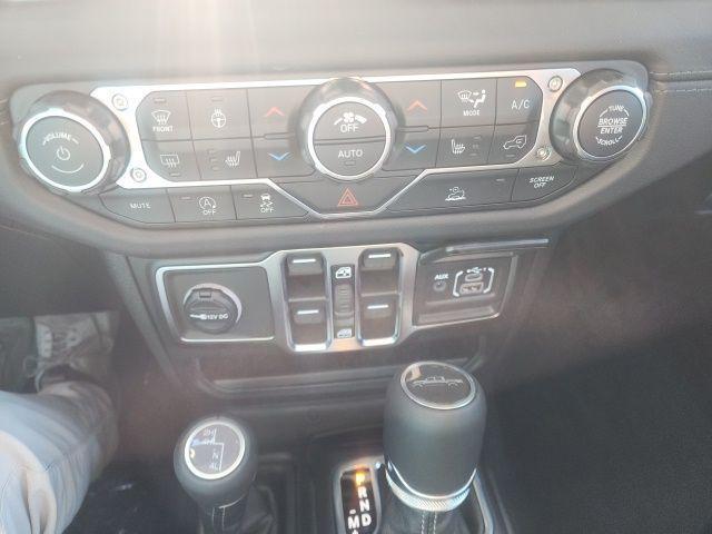 new 2026 Jeep Gladiator car, priced at $44,404