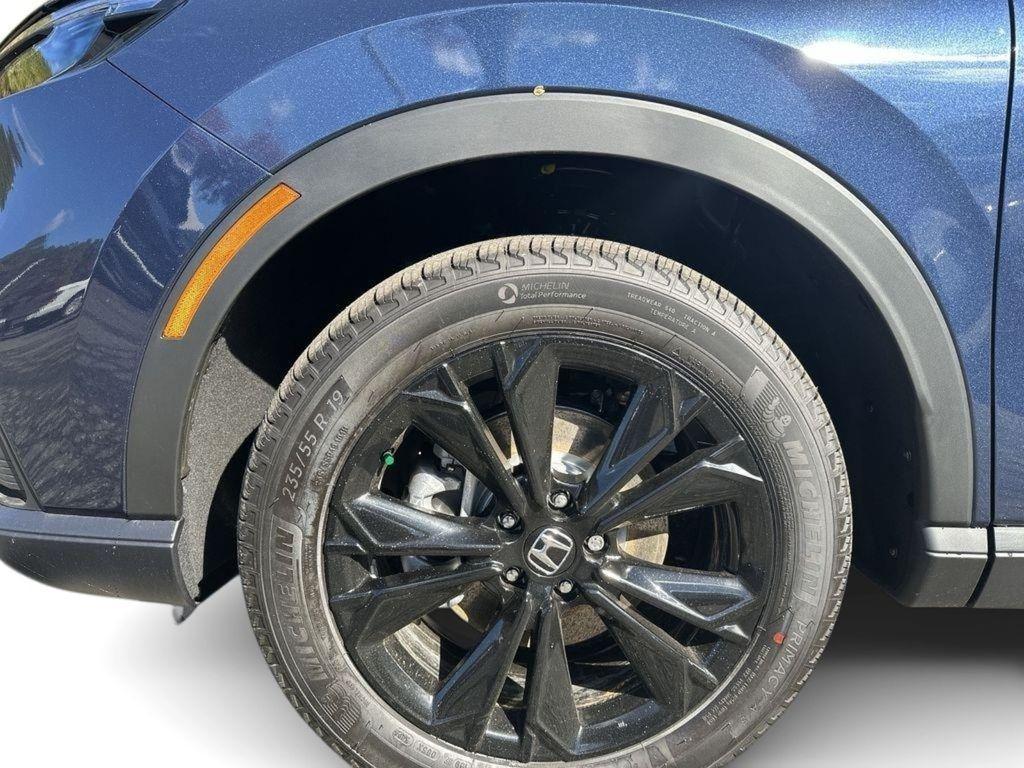 new 2026 Honda CR-V Hybrid car, priced at $40,641