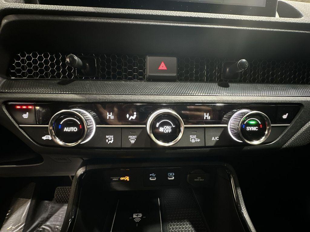 new 2026 Honda CR-V Hybrid car, priced at $40,425