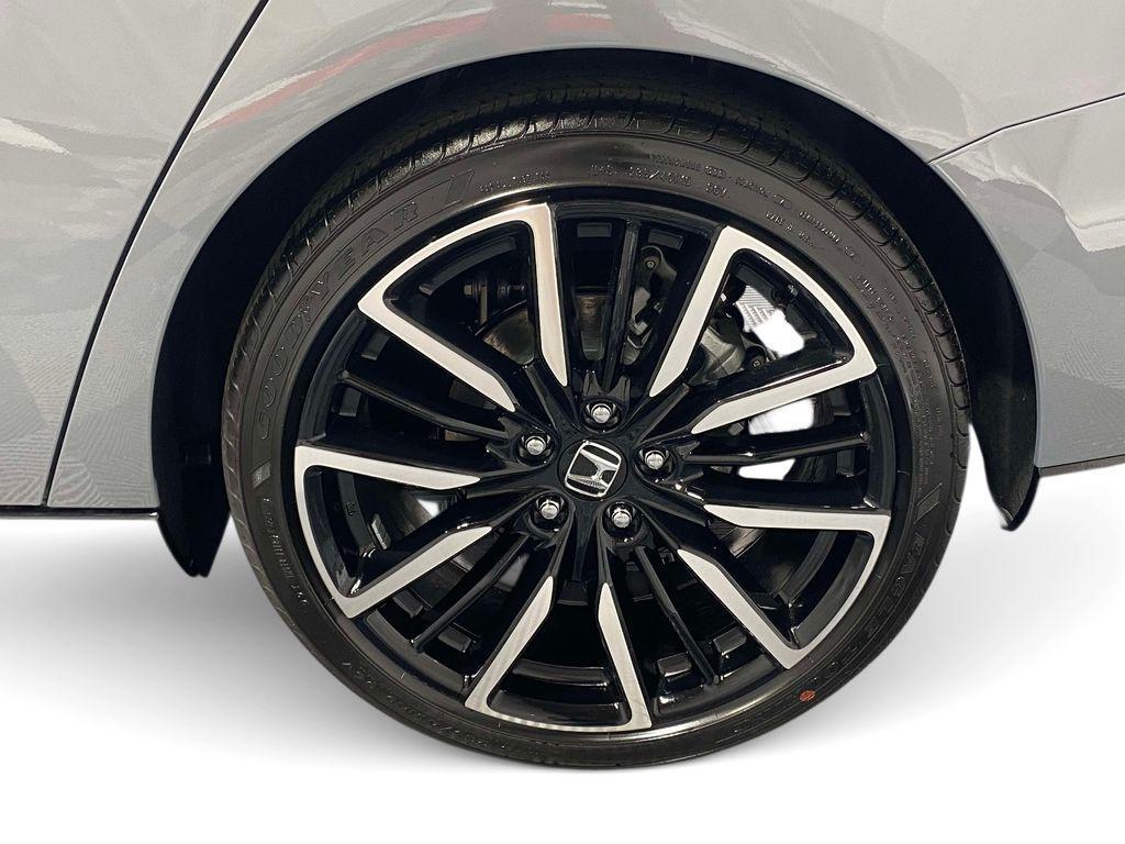 new 2026 Honda Accord Hybrid car, priced at $39,499