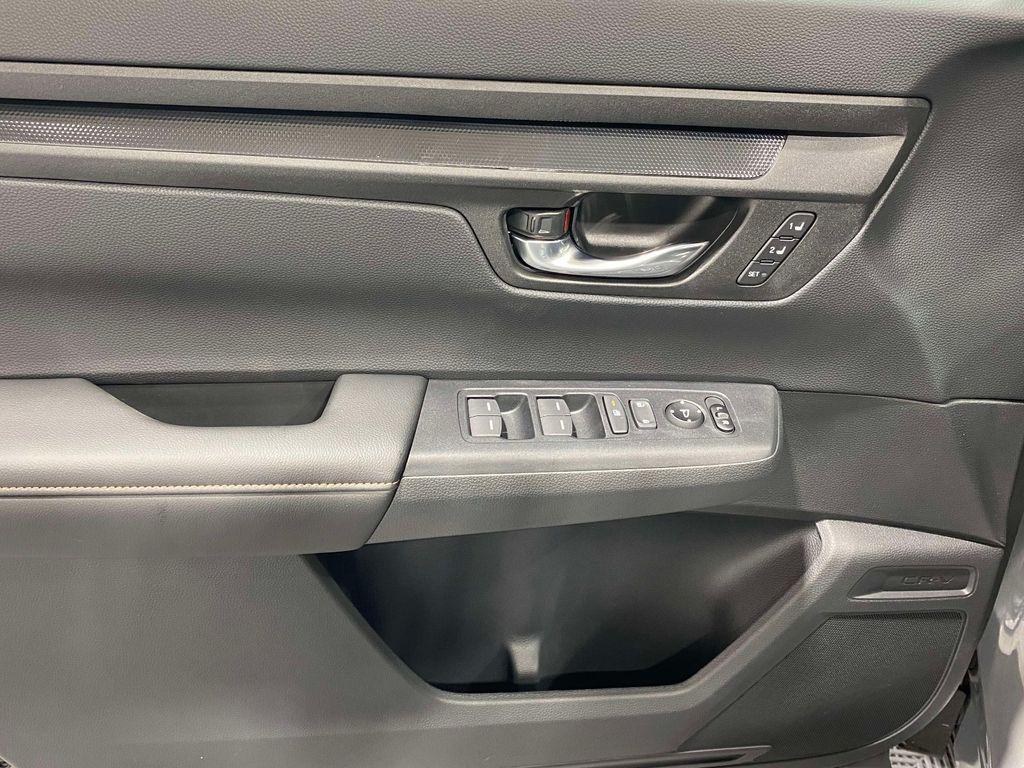 new 2026 Honda CR-V Hybrid car, priced at $38,192